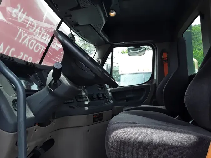 2019 FREIGHTLINER CASCADIA 125