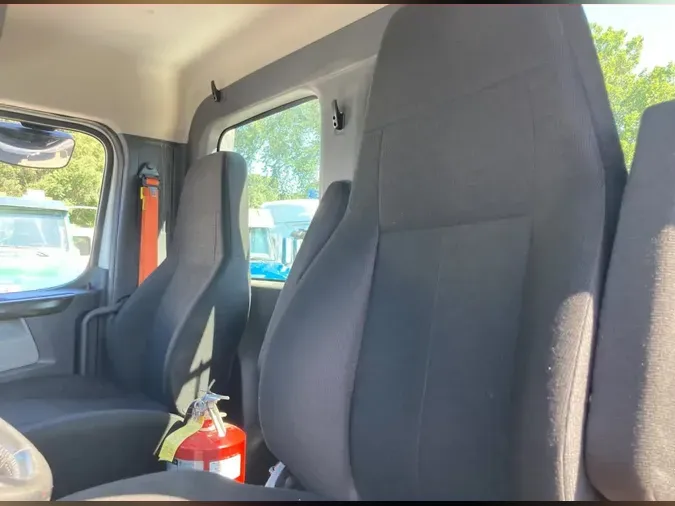 2019 FREIGHTLINER NEW CASCADIA 126