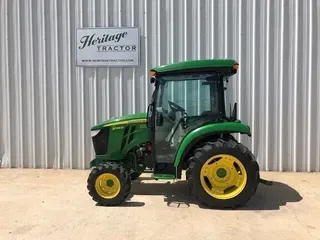2019 John Deere 3046R
