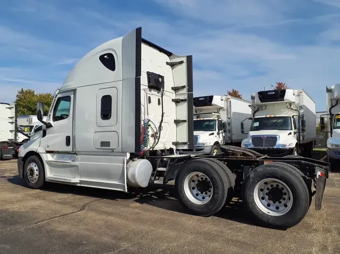 2021 FREIGHTLINER/MERCEDES NEW CASCADIA PX126646d3d90452097e81c36f552b6b30aefa0