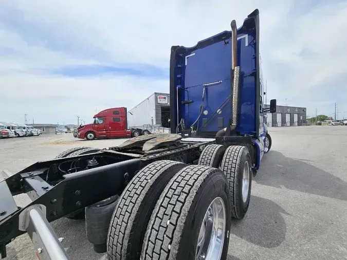 2022 KENWORTH T680
