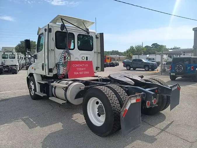 2020 FREIGHTLINER CASCADIA 113