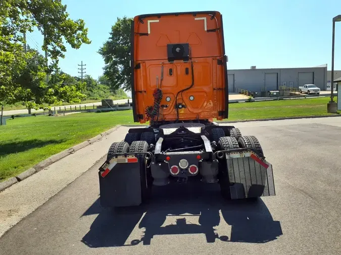 2019 FREIGHTLINER NEW CASCADIA PX12664