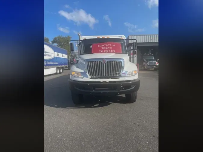 2019 NAVISTAR INTERNATIONAL 4300