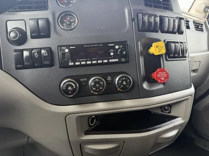2022 Peterbilt 5796d4427ccda1e7cf9408f694277ea9f72