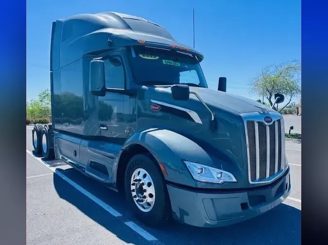 2022 Peterbilt 579