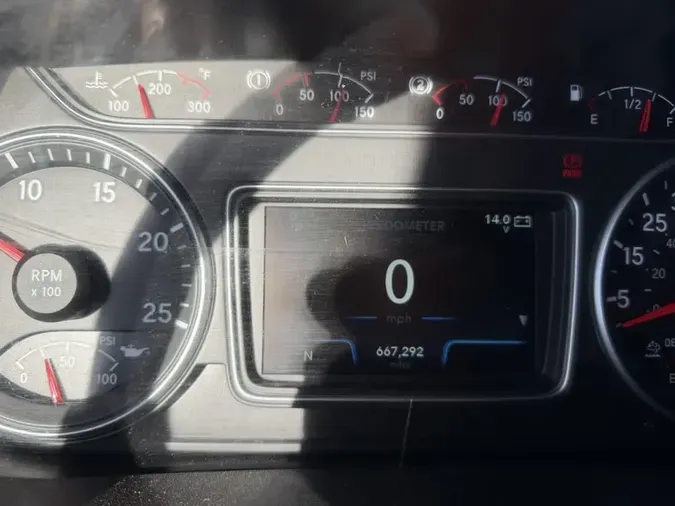 2021 NAVISTAR INTERNATIONAL LT625 SLPR CAB