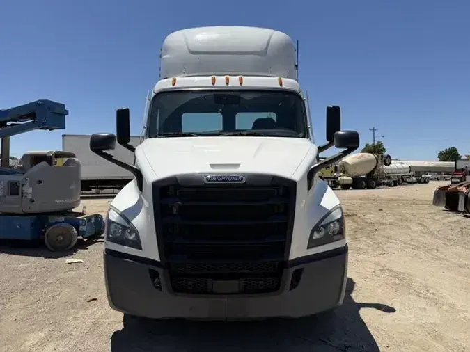 2022 FREIGHTLINER CASCADIA 116