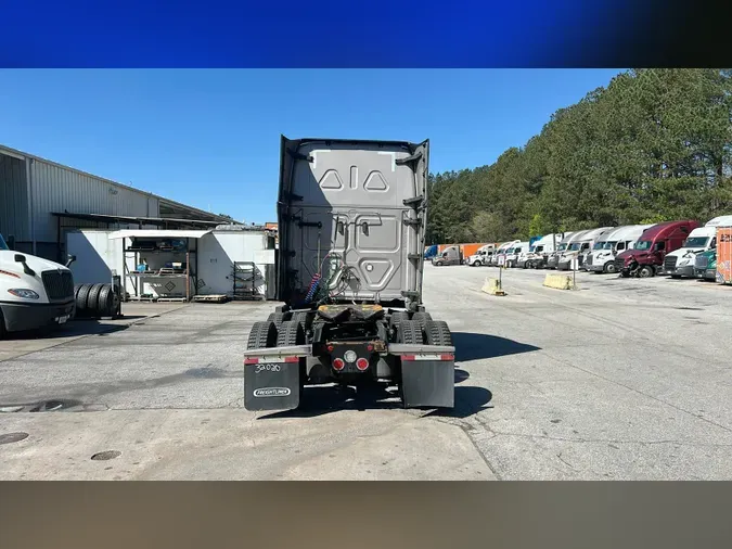 2024 Freightliner Cascadia 126