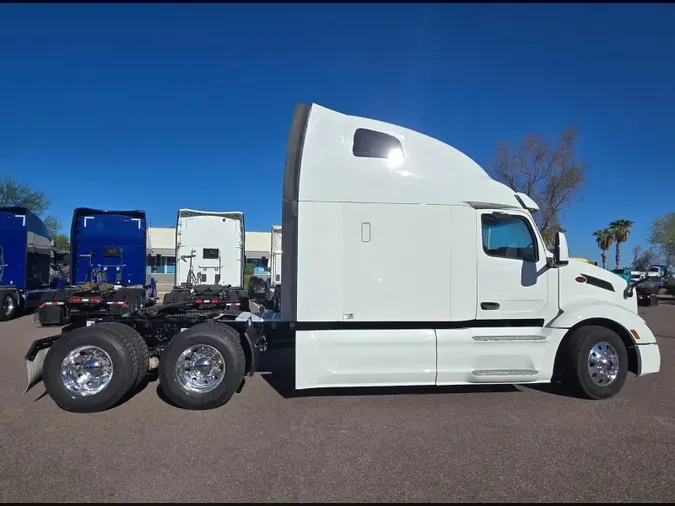 2023 Peterbilt 579