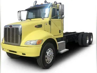 2020 Peterbilt 348