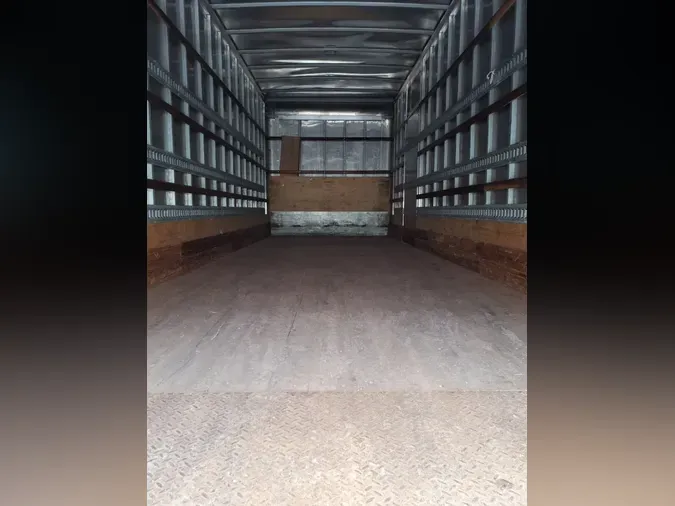 2019 FREIGHTLINER/MERCEDES M2 106