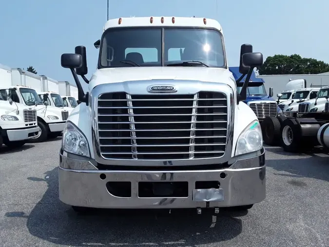 2018 FREIGHTLINER CASCADIA 125