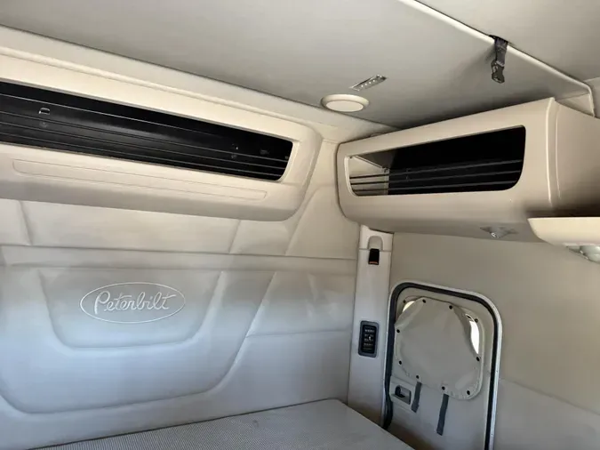 2022 Peterbilt 579