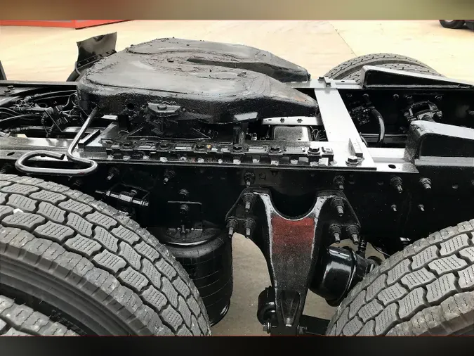 2022 INT LT625 6x4