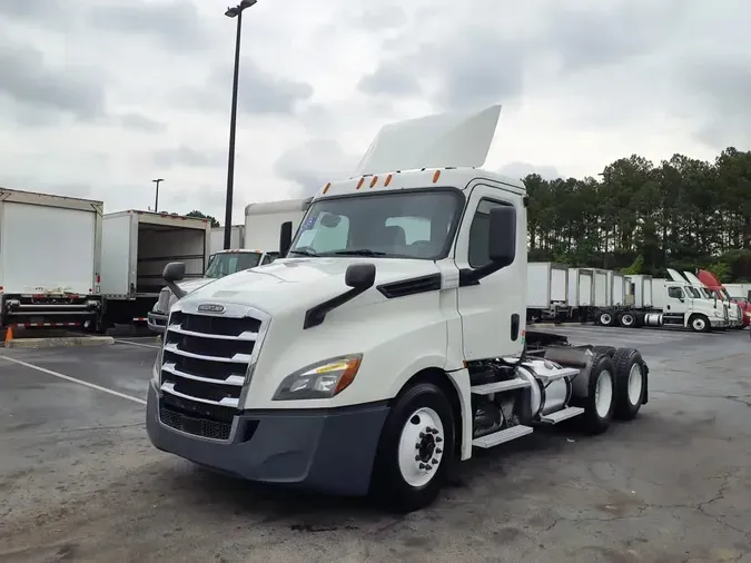2018 FREIGHTLINER NEW CASCADIA PX126646d68d500dbcf293bf64fb8845e199537