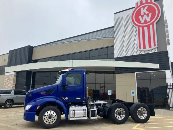 2022 Peterbilt 579