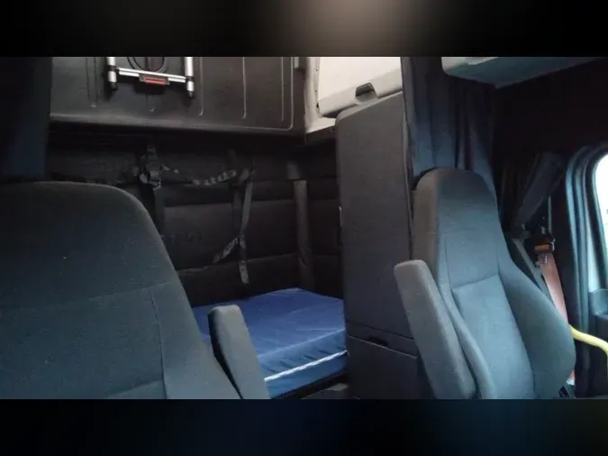 2024 Freightliner Cascadia 126