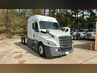 2021 Freightliner Cascadia 126