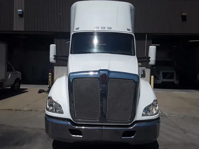 2016 KENWORTH TRUCKS T600A