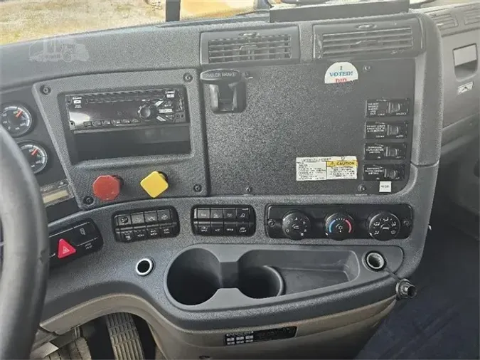 2018 FREIGHTLINER CASCADIA 113