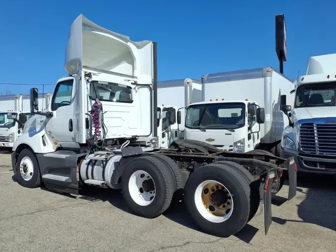 2018 NAVISTAR INTERNATIONAL LT625 DAYCAB T/A