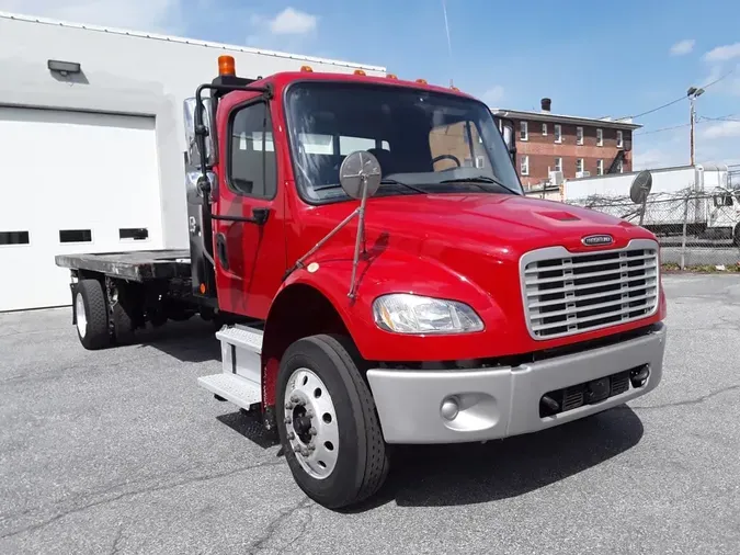 2020 FREIGHTLINER/MERCEDES M2 106