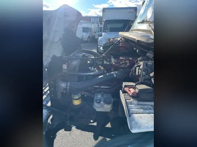 2017 FREIGHTLINER/MERCEDES M2 106