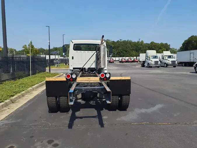 2022 FREIGHTLINER/MERCEDES M2 106