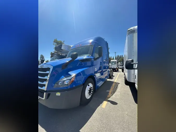 2020 FREIGHTLINER NEW CASCADIA PX12664