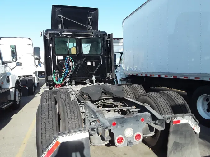 2018 FREIGHTLINER/MERCEDES CASCADIA 125