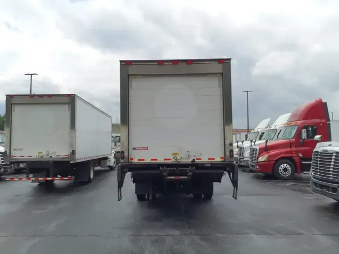 2019 FREIGHTLINER M2 106