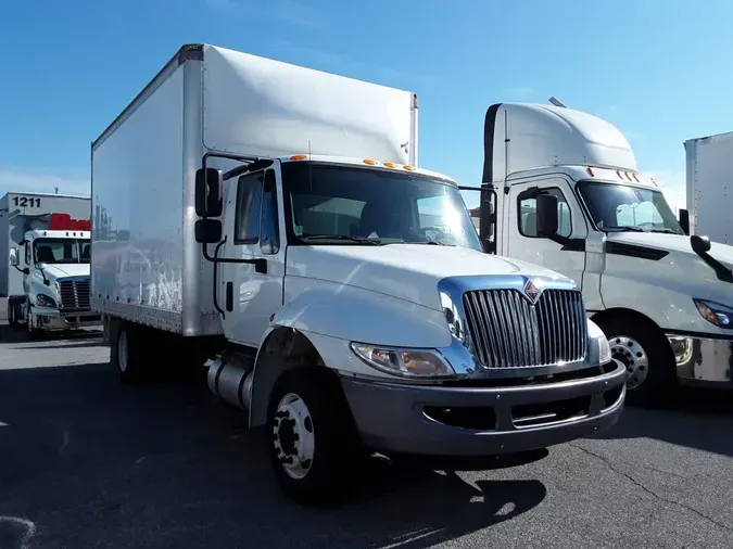 2019 NAVISTAR INTERNATIONAL 4300 LP