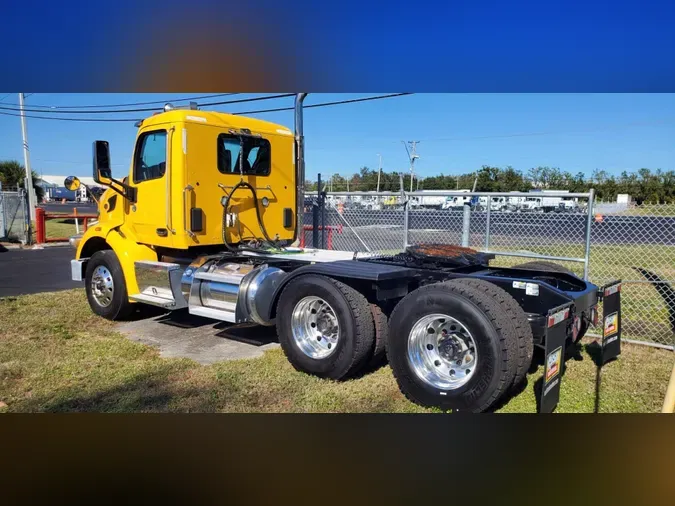 2020 Peterbilt 5676d8e4223b8bbd91abd3f143d9a513e46