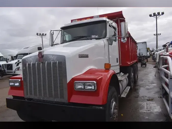 2010 KENWORTH W900