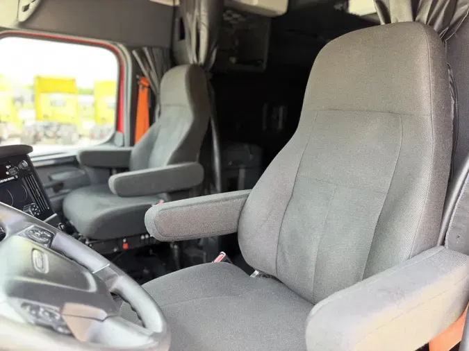 2023 Freightliner Cascadia6d9c706704c8b52fc20314d14ce48f30