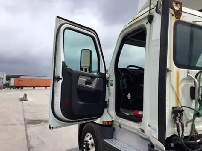 2019 Freightliner Cascadia