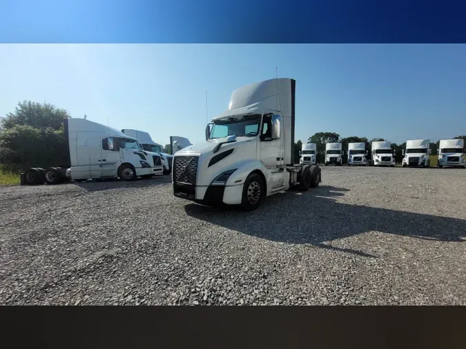 2019 Volvo VNL300