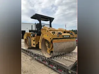 2015 CATERPILLAR CB64