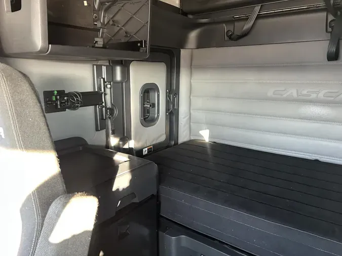 2021 Freightliner Cascadia