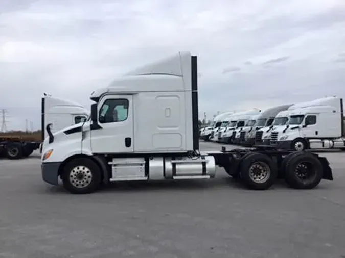 2020 Freightliner Cascadia