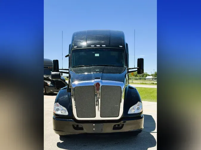 2021 KENWORTH T680