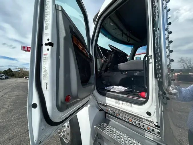 2020 Kenworth T880
