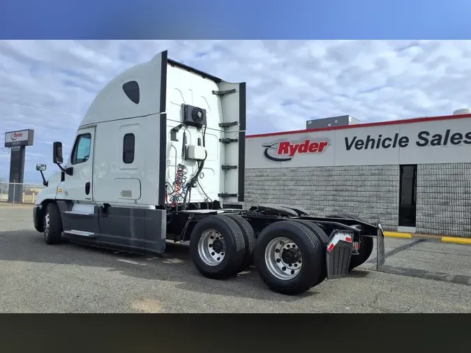 2020 FREIGHTLINER/MERCEDES CASCADIA 125