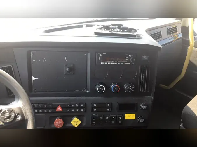 2023 Freightliner Cascadia 1266dbb05ab21558b3fb8741f98ac49fe13
