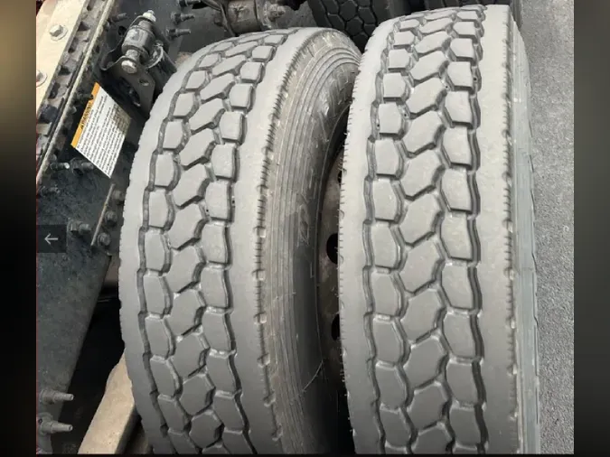 2023 VOLVO VNL64T860