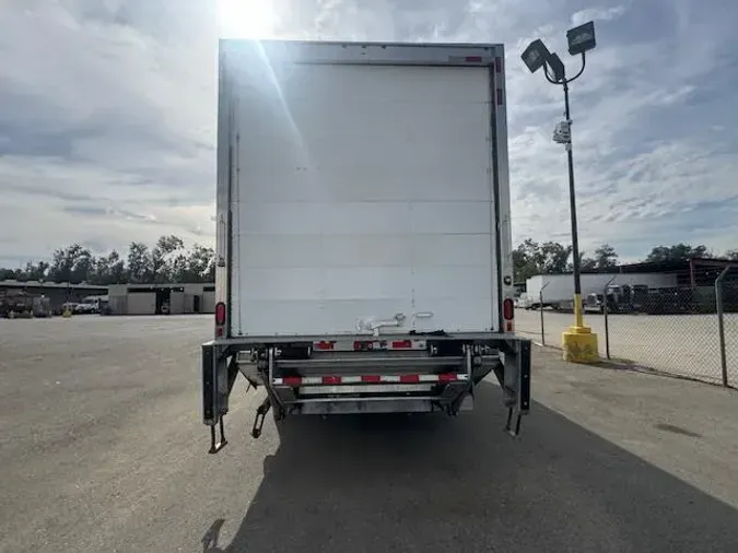 2019 Freightliner Business Class M2 1066dbbb3be73138a4eef962f9dfa5b290c