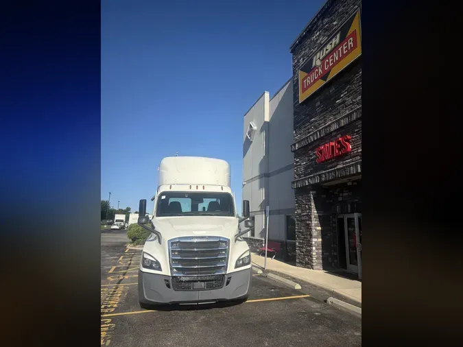 2022 Freightliner Cascadia6dbe0ca2e95b067969fbc1830b4949ee