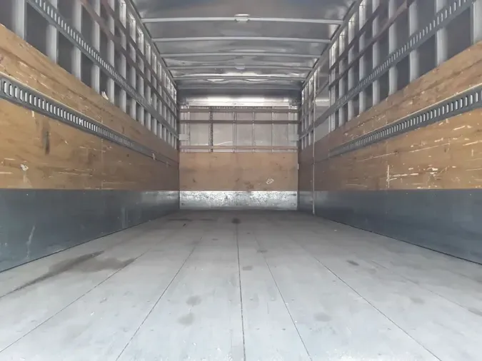 2021 FREIGHTLINER M2 106