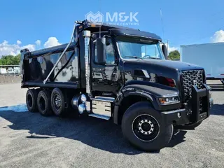 2025 VOLVO VHD84F300